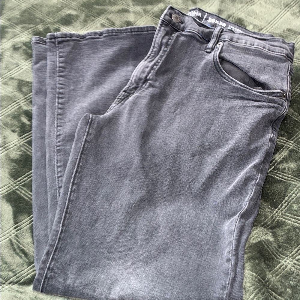 Arizona Jean Company Men's Charcoal Straight Jeans